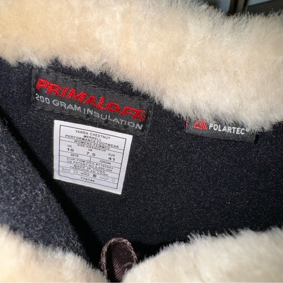 LIKE NEW - Merrell Yarra Snow Boots - Picture 4 of 11